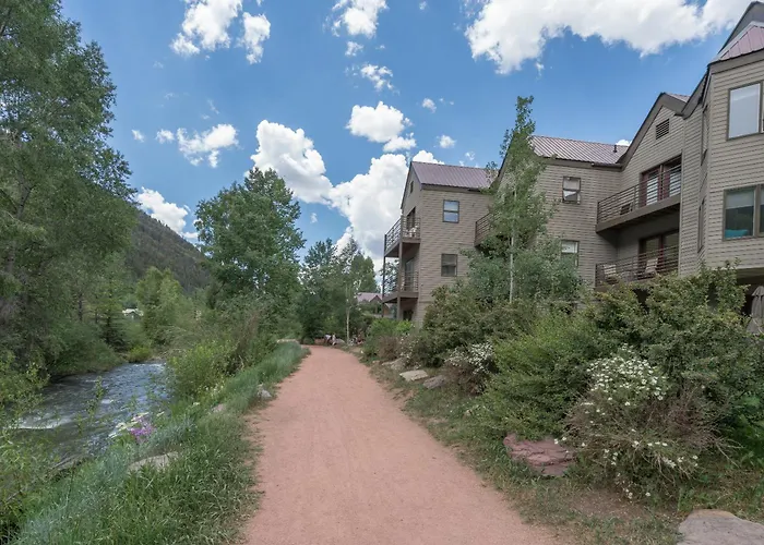 A Slice Of Paradise By The River
